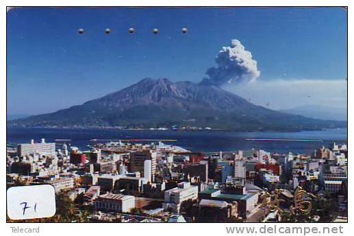 Volcan Volcano Vulkan Sur Telecarte (71) - Volcans