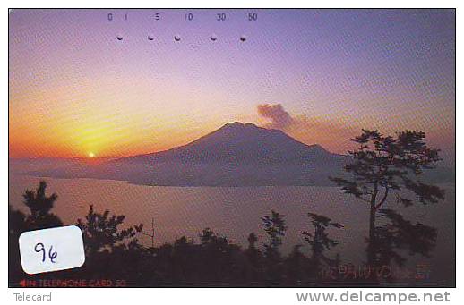 Volcan Volcano Vulkan Sur Telecarte (96) - Vulkane