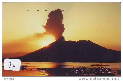 Volcan Volcano Vulkan Sur Telecarte (97) - Vulkane