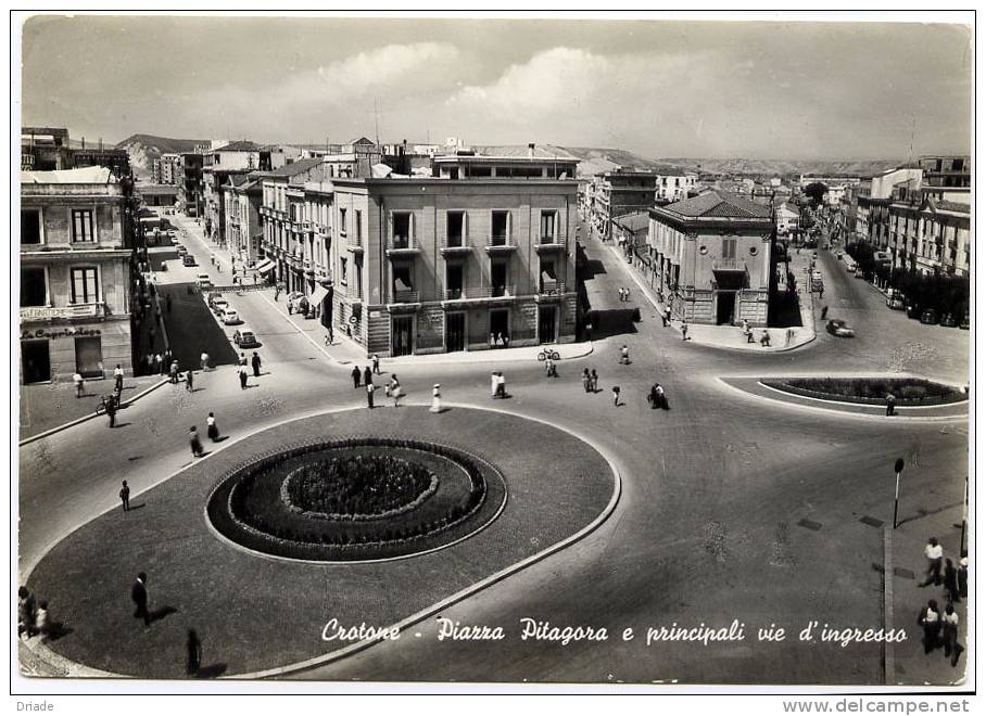 CARTOLINA FORMATO GRANDE DI CROTONE  PIAZZA PITAGORA VIAGGIATA - Crotone