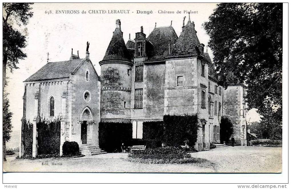 Belle CPA - Environs De Chatellerault - Dangé - Château De Piolant - Dange Saint Romain