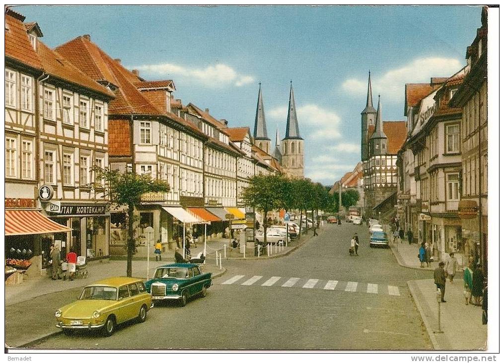 DUDERSTADT....MARKTSTRABE, BLICK ZUM RATHAUS U. CYRIAKUSKIRCHE - Duderstadt