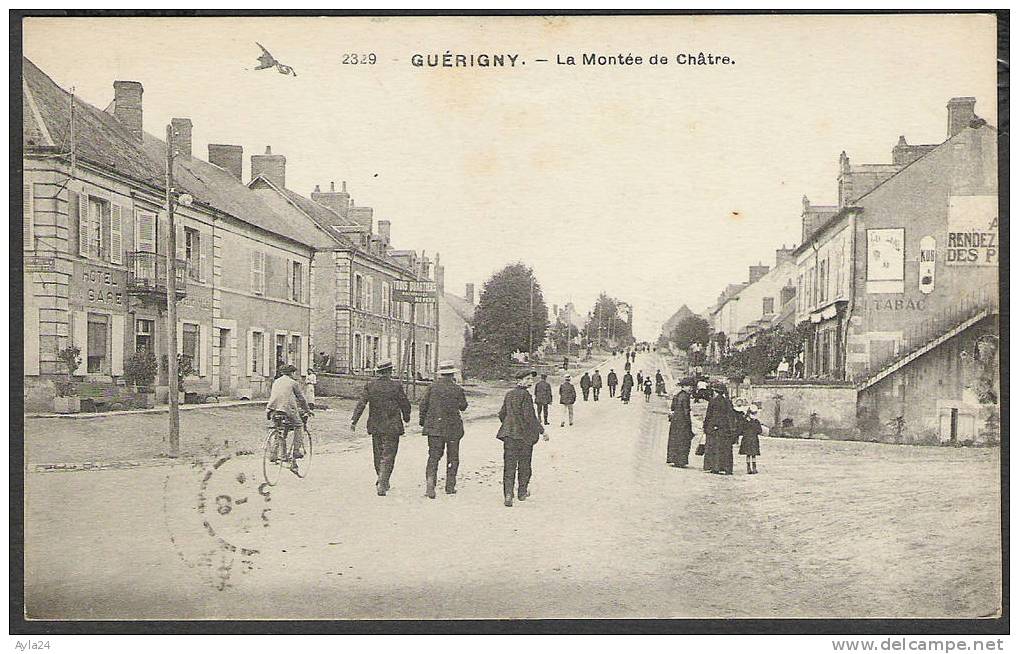 CPA   58  Guérigny   La Montée De Châtre  Très Animée  Bureau De Tabac  Pub Kub  1918 - Guerigny