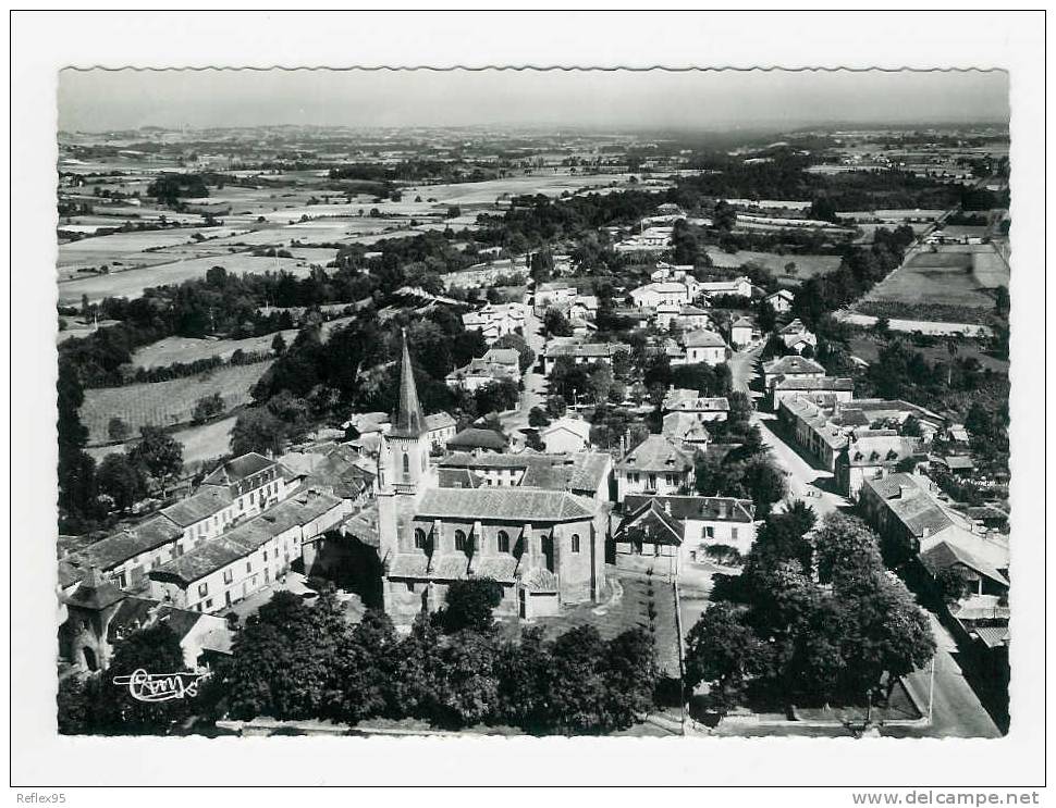 GALAN - Vue Générale Aérienne Sur L'Eglise Et Le Ville - Galan