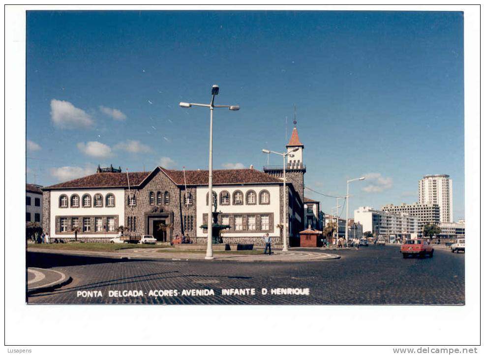 Portugal Cor 2364 – AÇORES AZORES AZOREN – FOTO – PONTA DELGADA AVENIDA INFANTE D. HENRIQUE TOYOTA COROLLA RENAULT 5 - Açores