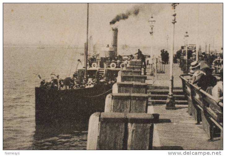 1910 VERY BEAUTIFUL POSTCARD SOUTHSEA - THE PIER - SHIPPED FROM ROME TO LORO PICENO ITALY SHIP BOAT ANIMATED PEOPLE - Portsmouth