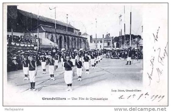 Cpa Grandvilliers (60) Une Fête De Gymnastique , Belle Animation , 1909 . Imp Sinet - Grandvilliers