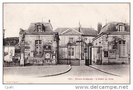 Villers Cotterets : L'Hotel De Ville - Villers Cotterets