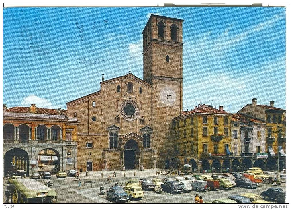 LODI - PIAZZA DELLA VITTORIA - COLORI VIAGGIATA 1971 - ANIMATA E VETTURE D'EPOCA. - Lodi