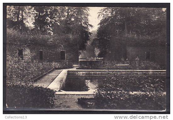 BELGIQUE - Beloeil - L'étang Des Poissons Rouges Dans Le Parc Du Château - Belöil