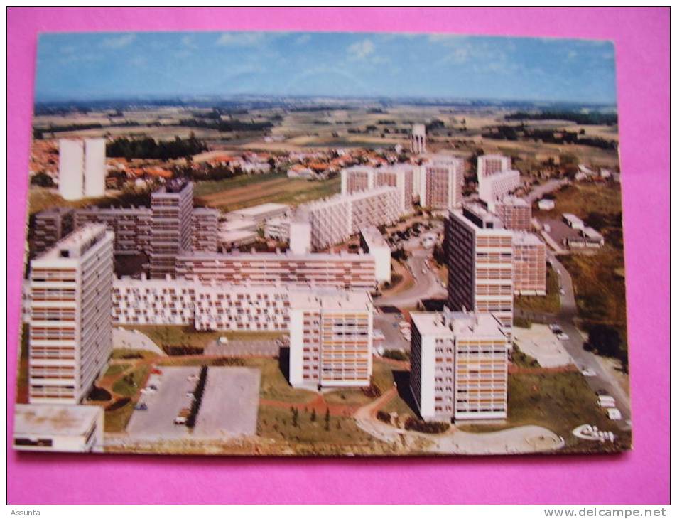 HLM - Vue Aérienne - Les Semailles - Rillieux - Rhône - Architecte : Maneval à Paris - Rillieux La Pape