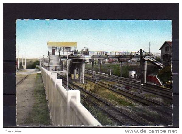 95 GOUSSAINVILLE Quartier Des Noues, Halte, Gare, Passerelle, Ed Marco, CPSM 9x14, 195? - Goussainville