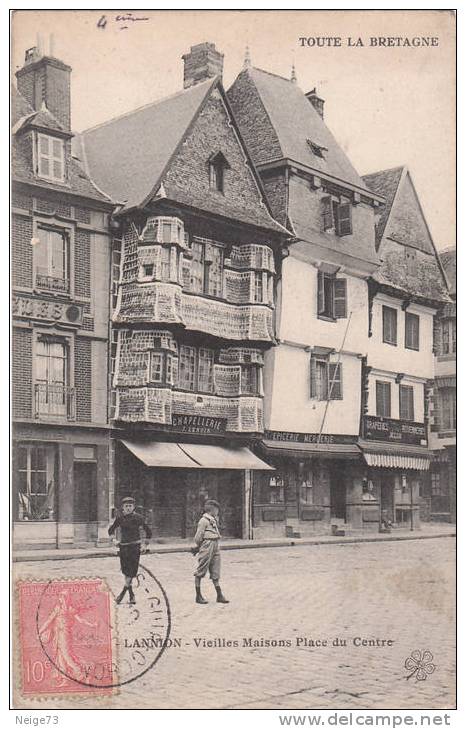 Cpa Du 22 - Lannion - Vieilles Maisons Place Du Centre - Lannion