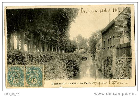 {65584} 28 Eure Et Loir Bonneval , Le Mail Et Les Fossés ; CPA ; - Bonneval