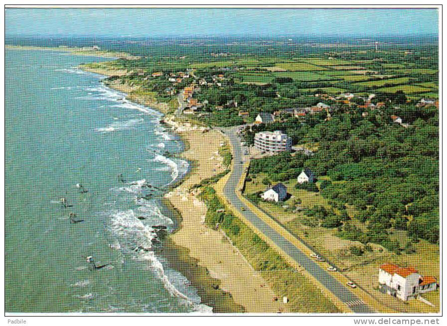 Carte Postale  44.  Saint-Michel - Chef-Chef Et La Plage De Comberge  Vue D´avion Trés Beau Plan - Saint-Michel-Chef-Chef