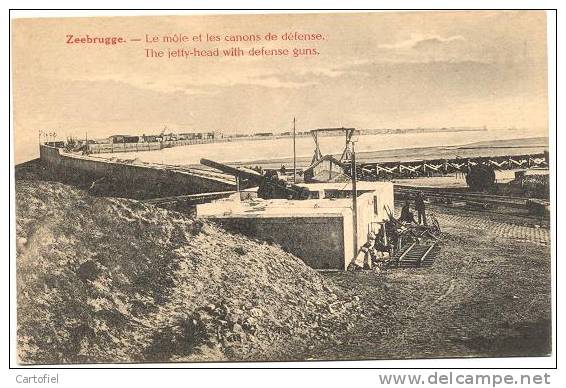 ZEEBRUGGE - LE MOLE ET LES CANONS DE DEFENSE - THE JETTY-HEAD WITH DEFENSE GUNS - Zeebrugge