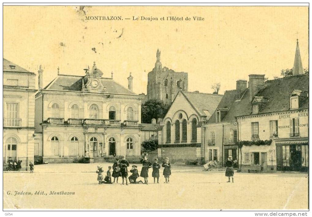 Montbazon - Le Donjon Et L´hotel De Ville  - Jn15 - Montbazon