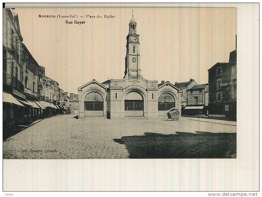 ANCENIS. - Place Des Halles - Rue Rayer. - Ancenis