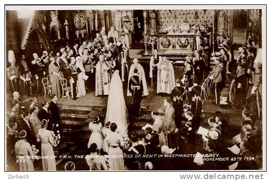 DUKE AND DUCHESS OF KENT IN WESTMINSTER ABBEY 29 NOV 1934 - Westminster Abbey