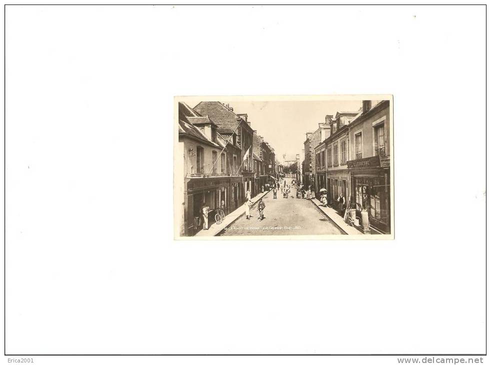 Ouistreham . La Grande Rue .  Carte Photo - Ouistreham