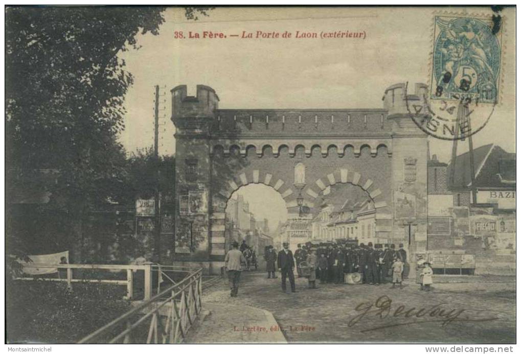 La Fère. Aisne 02. La Porte De Laon (extérieur). Ets Bazin. Musiciens. Pubs Diverses. - Fere En Tardenois