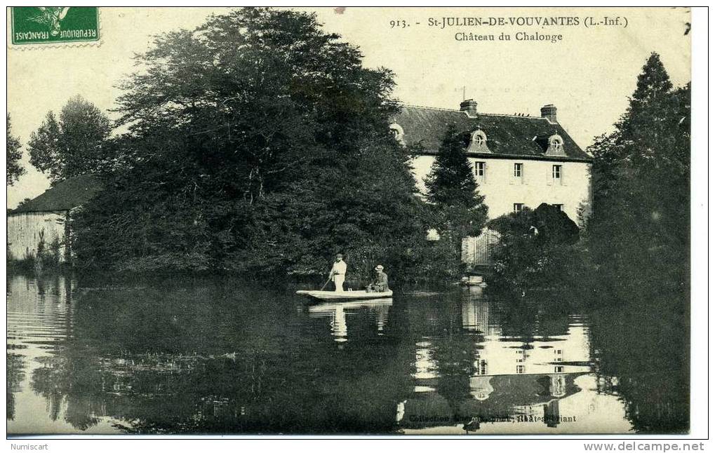 CPA...DE ST JULIEN DE VOUVANTES...ANIMEE...PROMENADE EN BARQUE...LE CHATEAU DU CHALONGE... - Saint Julien De Vouvantes