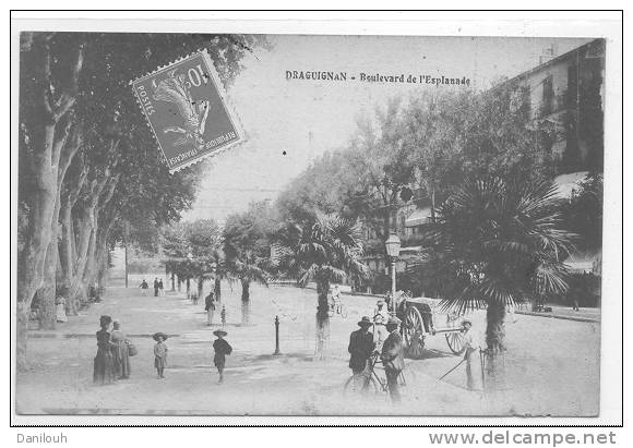 83 // DRAGUIGNAN, Boulevard De L'Esplanade, ANIMEE - Draguignan