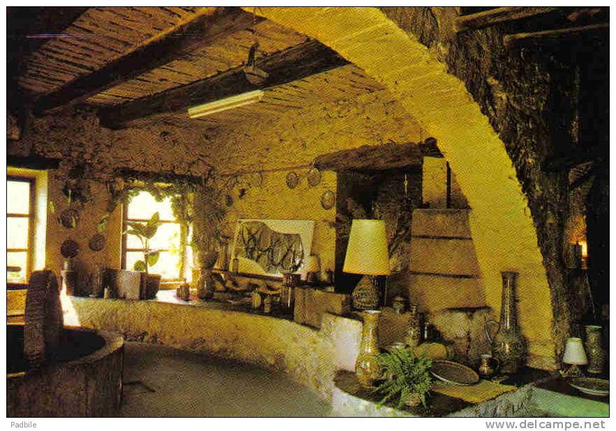 Carte Postale  06.  Vallauris  Intérieur Du Vieux Moulin Trés Beau Plan - Vallauris