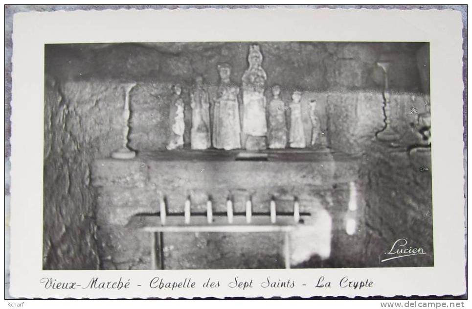 CP Photo De VIEUX-MARCHE " Chapelle Des Sept Saints - La Crypte " . - Lannion