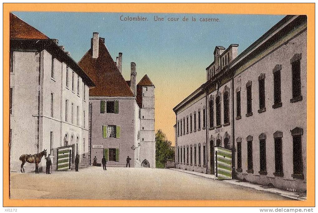 D151, Neuchâtel, Cpa, Colombier, Une Cour De La Caserne. ANIME, Soldats, Cheval. Tampon Ecole Militaire Colombier 1911. - Colombier