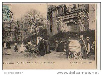 PARIS VECU...Aux Champs Elysées..Les Rendez-vous Des Petits..Nourrices..Landaus - Straßenhandel Und Kleingewerbe