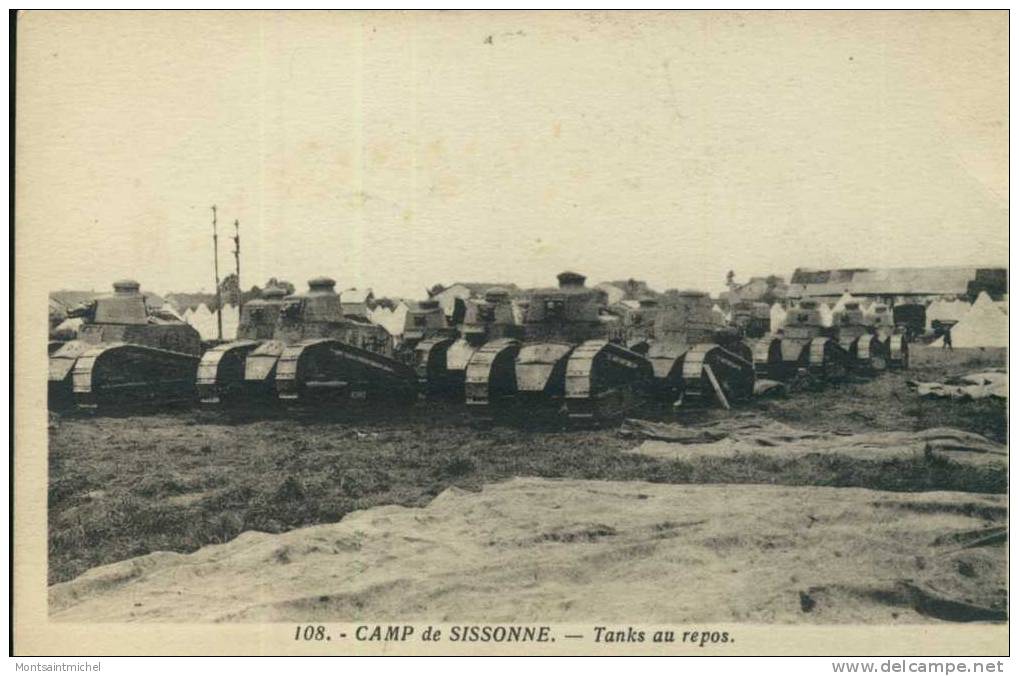 Sissonne. Aisne 02. Tanks Au Repos. - Sissonne