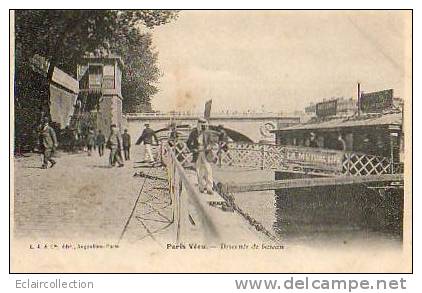 PARIS VECU...Descente De Bateau - Ambachten In Parijs