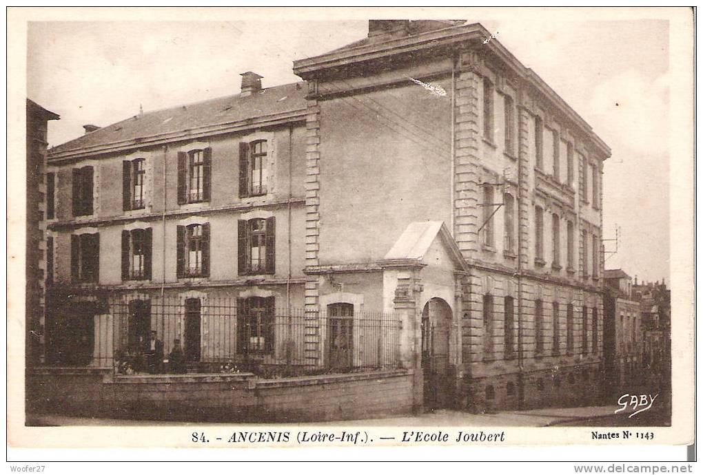 CPA ANCENIS   L'école Joubert - Ancenis