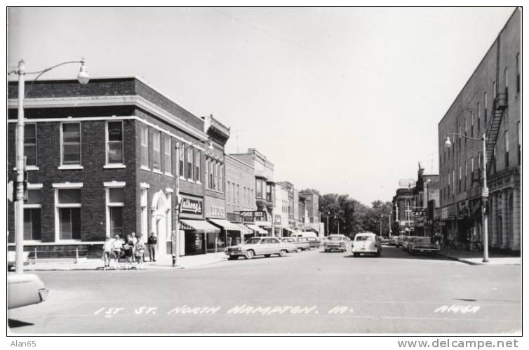 Hampton Iowa Real Photo Street Scene, Autos Business Store Fronts On Vintage Postcard - Other & Unclassified
