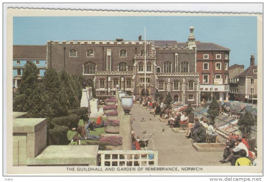 THE GUILDHALL  AND GARDEN OF REMEMBRANCE, NORWICH. - Norwich