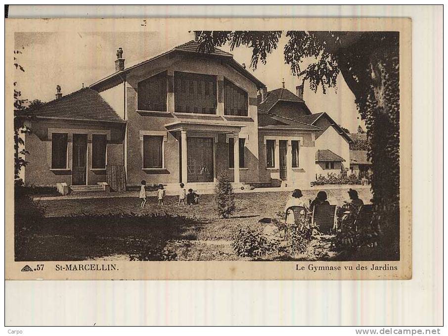 SAINT-MARCELLIN. - Le Gymnase Vu Des Jardins. - Saint-Marcellin