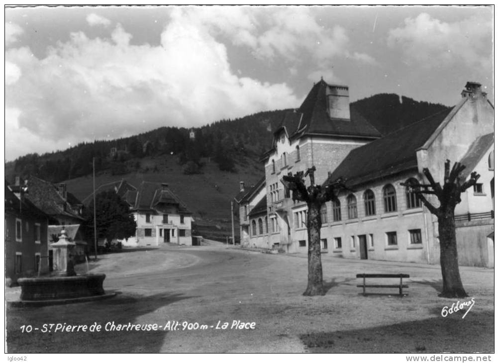 SAINT PIERRE DE CHARTREUSE -  Alt.900 M - La Plaçe - Autres & Non Classés