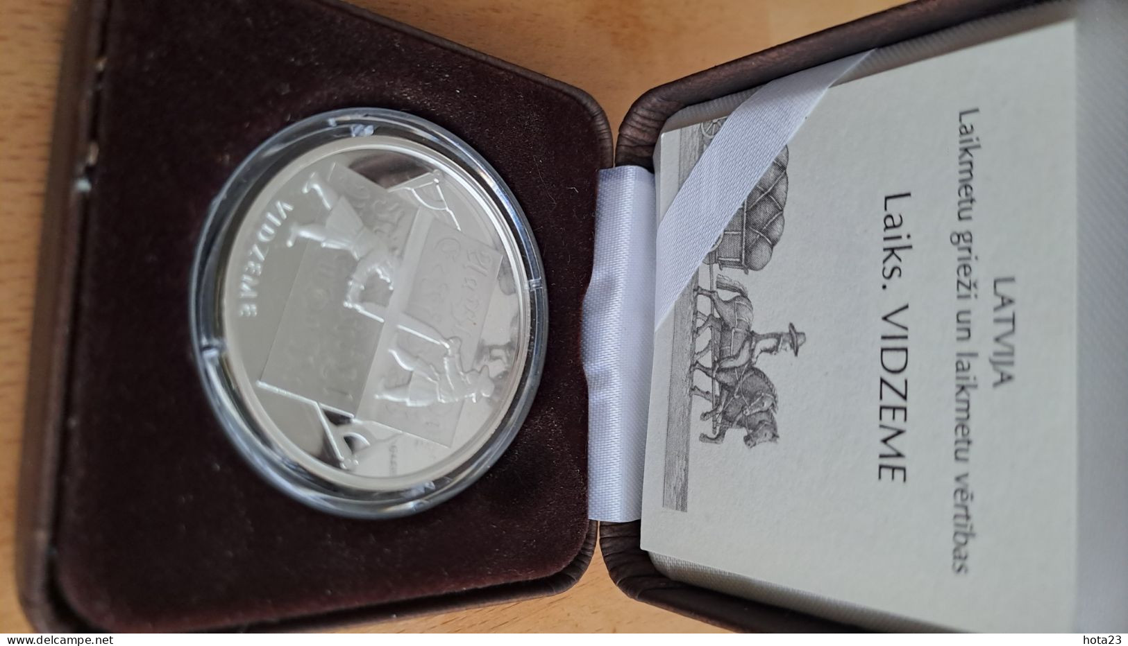 Latvia  , Lettonia , Lettland - 1 Lats Silver Coin  Vidzeme Horse Carriage ; Ploughboy   2004  Y Proof - Latvia