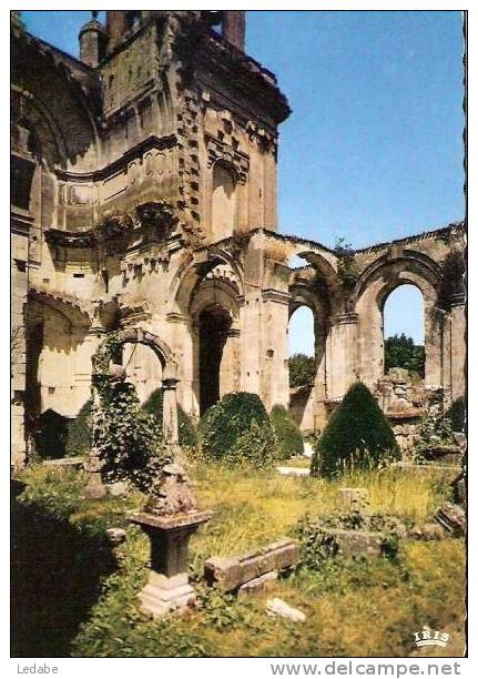 CP047 - CPM De St-JEAN D'ANGELY,  L'Abbatiale Et Le Musée Lapidaire.1989. - Saint-Jean-d'Angely