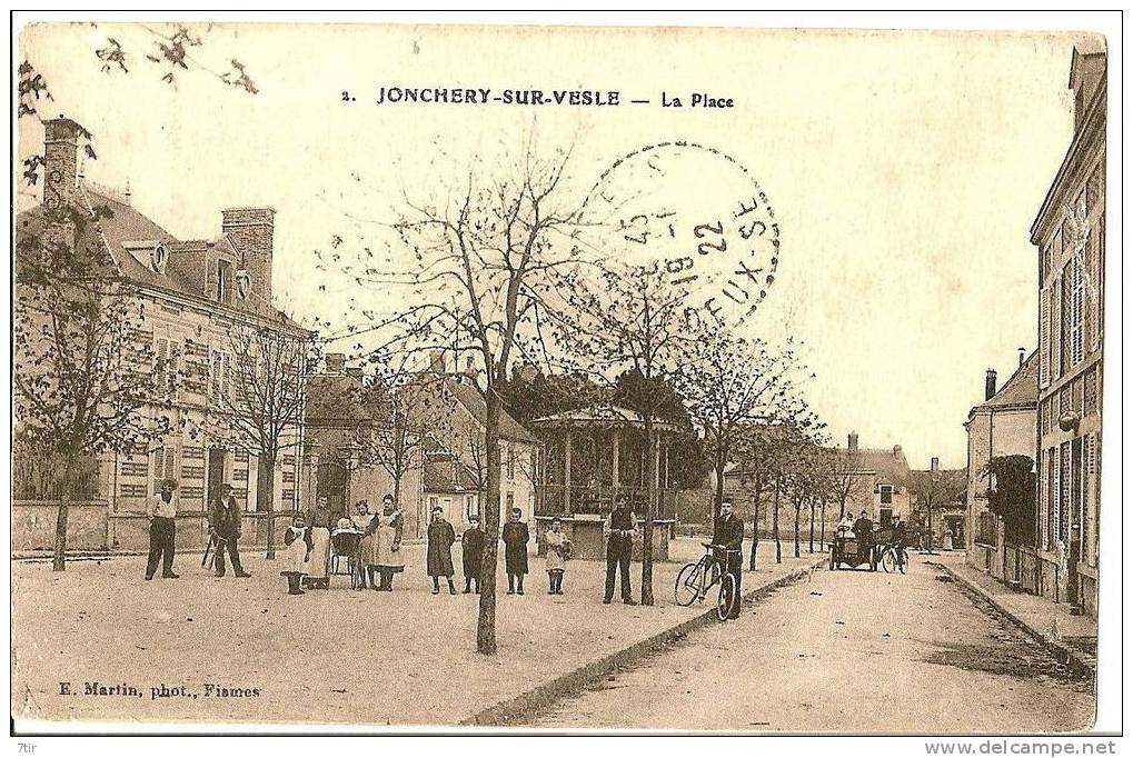 JONCHERY SUR VESLE La Place - Jonchery-sur-Vesle