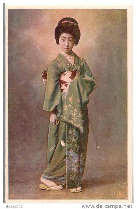 JAPAN JAPANESE GEISHA IN COSTUME OLD POSTCARD #012 - Unclassified