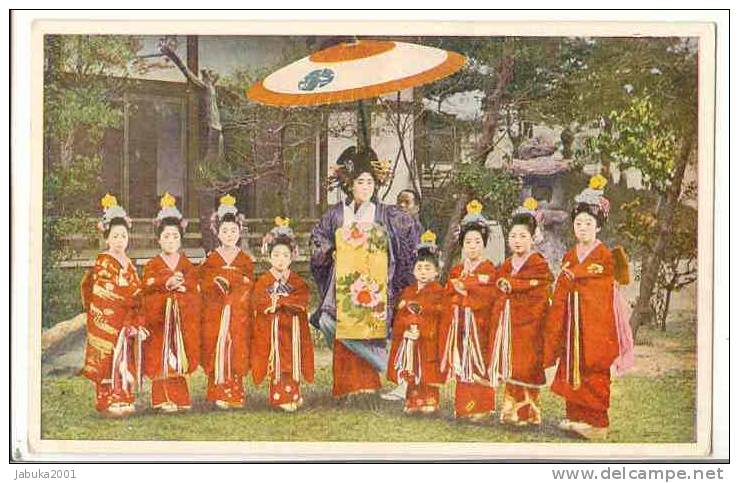 JAPAN JAPANESE GEISHA IN COSTUME OLD POSTCARD #033 - Unclassified