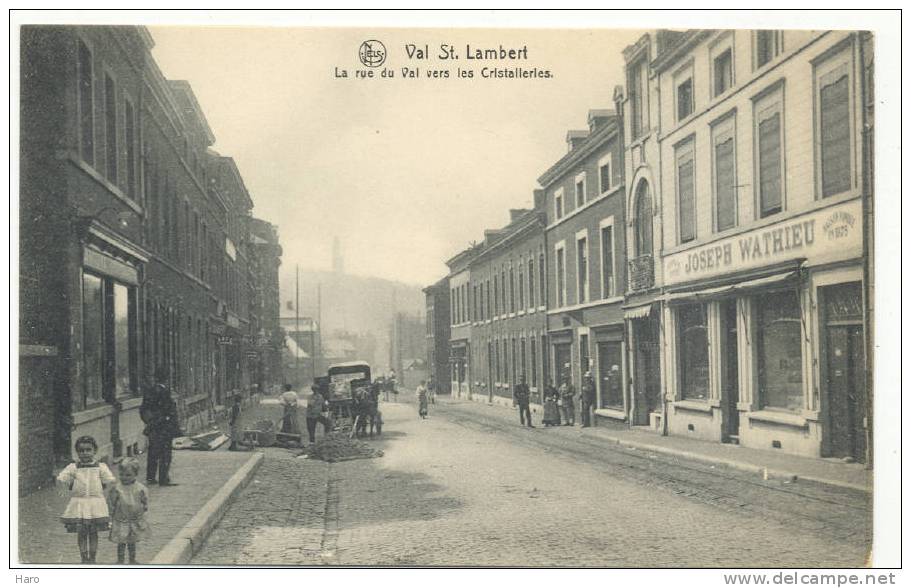 Val St. Lambert - La Rue Du Val Vers Les Cristalleries  (1111)r - Seraing