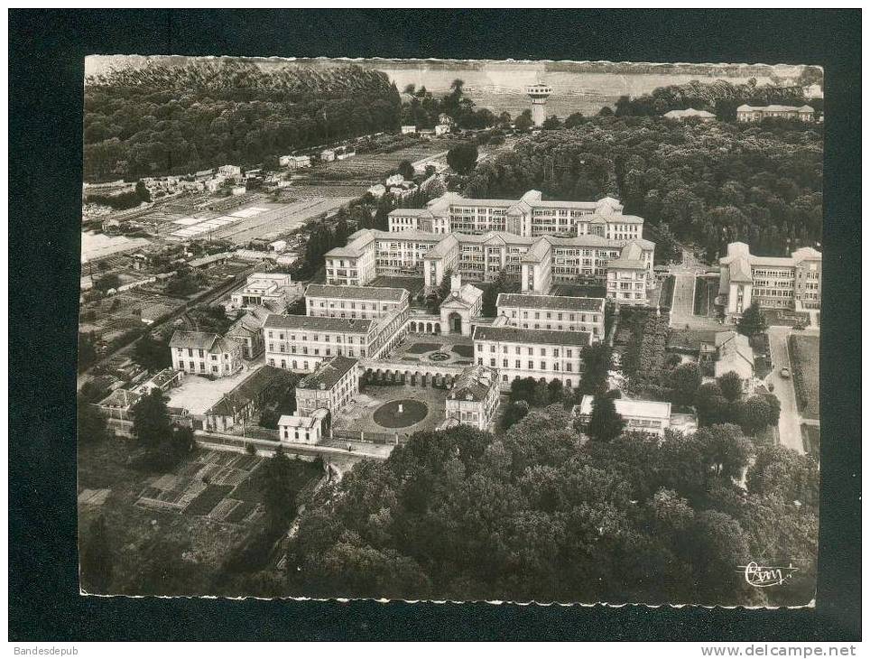 CPSM - Garches (92) - Hôpital Raymond Poincaré Et Hospice Brezin ( Vue Aérienne COMBIER CIM) - Garches