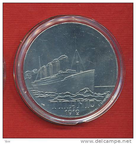 MEDAGLIA COMMEMORATIVA DELLA TRAGEDIA DEL "TITANIC" AFFONDATO NEL 1912, DISEGNO GONDARD. BB - Autres & Non Classés