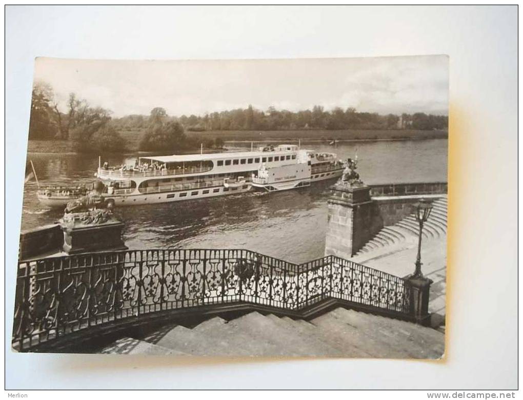 MS Ernst Thälmann - Dresden  - Ship Bateau  -   VF   D39672 - Hausboote