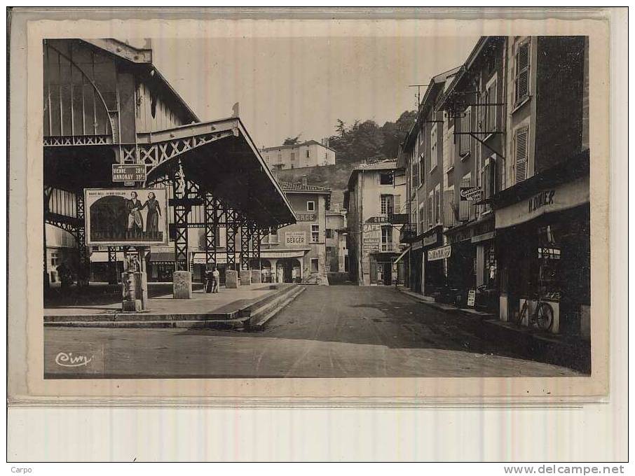 BEAUREPAIRE. - Place De La Halle. - Beaurepaire