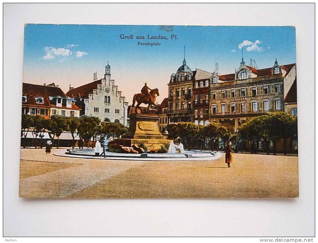 Landau - Pfalz - Paradeplatz   Cca 1910´s     VF -   D39964 - Landau