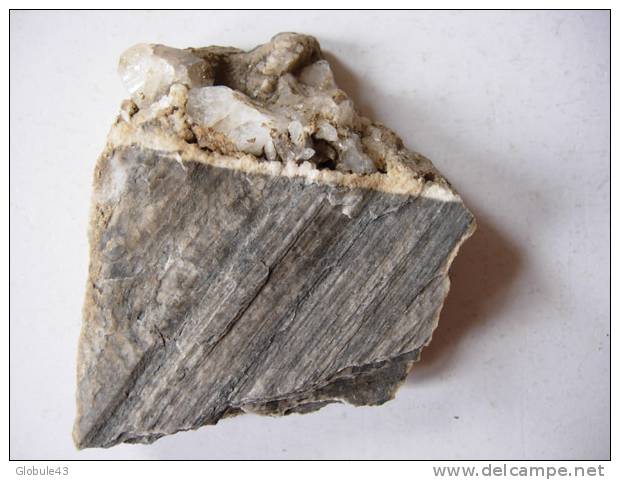 2 QUARTZ  Diamant (de 2 Cm)    LARAGNE  05 - Mineralen